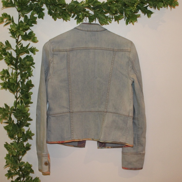 Gap Jean Jacket - Picture 2 of 5
